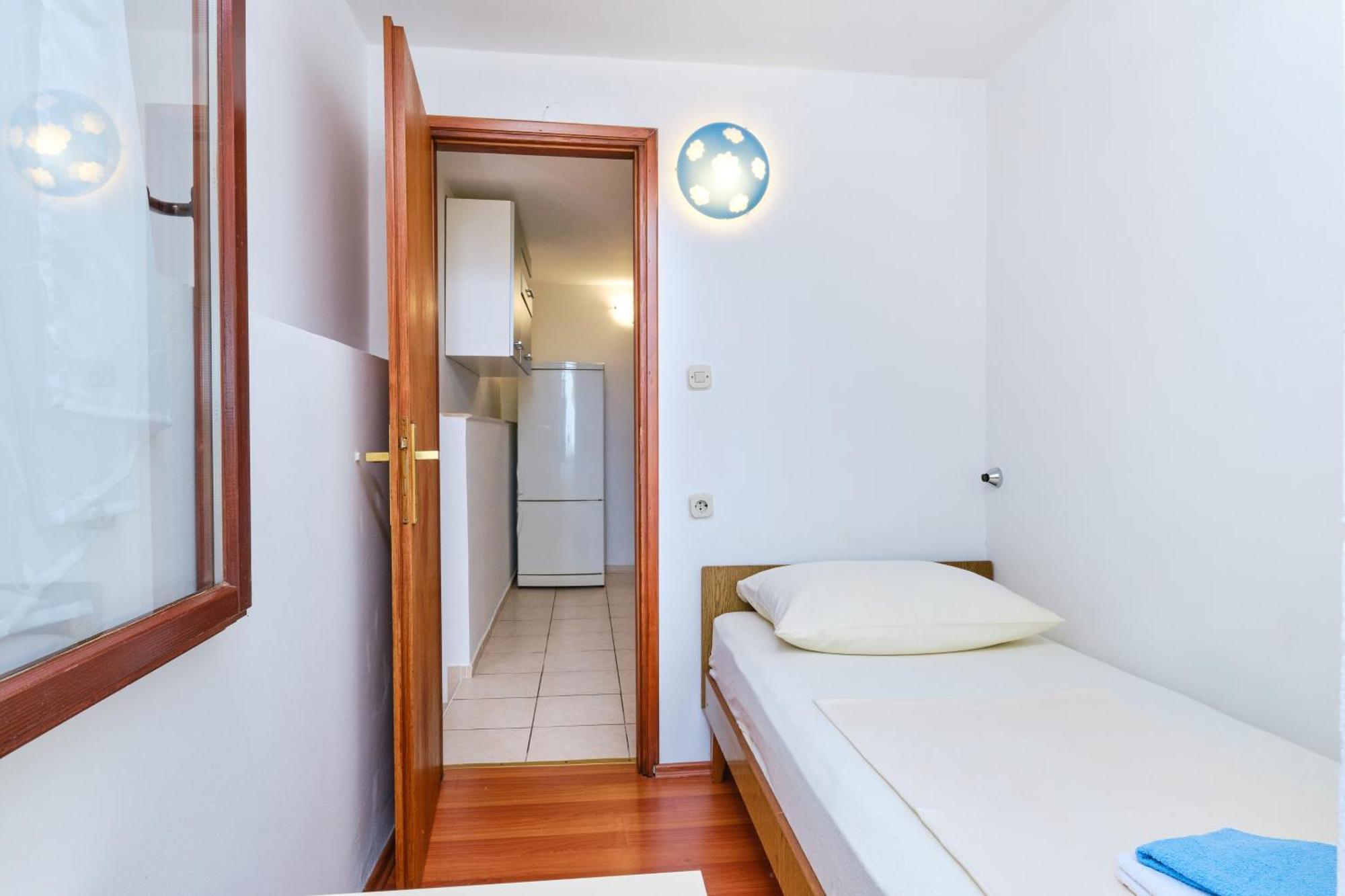 Apartments With A Parking Space Cunski, Losinj - 7867 Rum bild